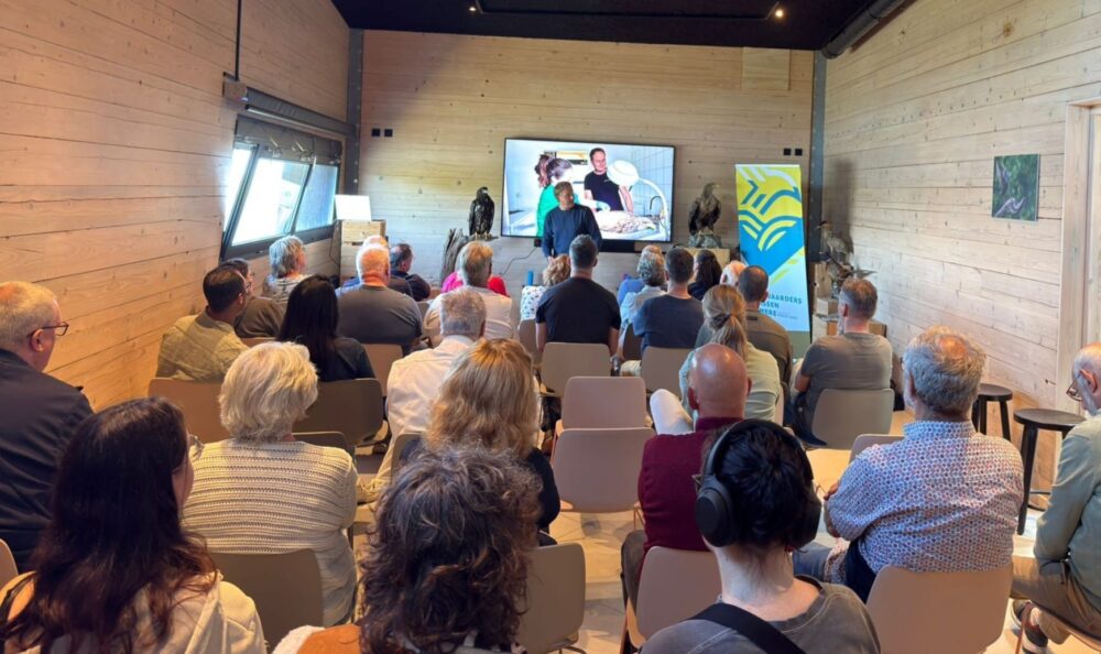Lezing op de nationale vogeltelling in bezoekerscentrum van Oostvaardersplassen daar waar 20 jaar geleden het eerste zeearend jong uit het ei klom